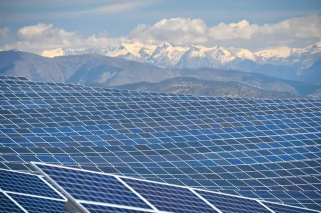 సోలార్ ఫలకాలు