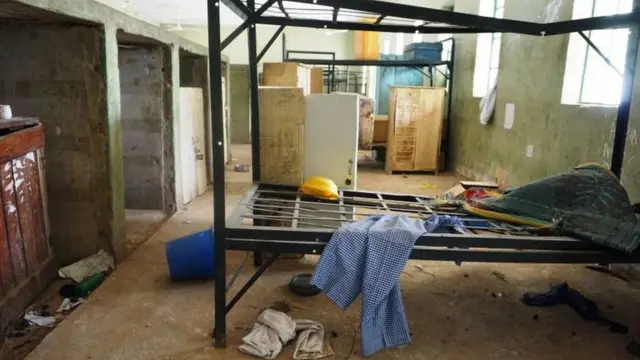 स्कूल का हाल