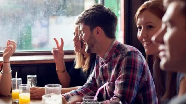 नए लोगों की दोस्ती