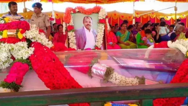 இலங்கை குண்டுவெடிப்பு