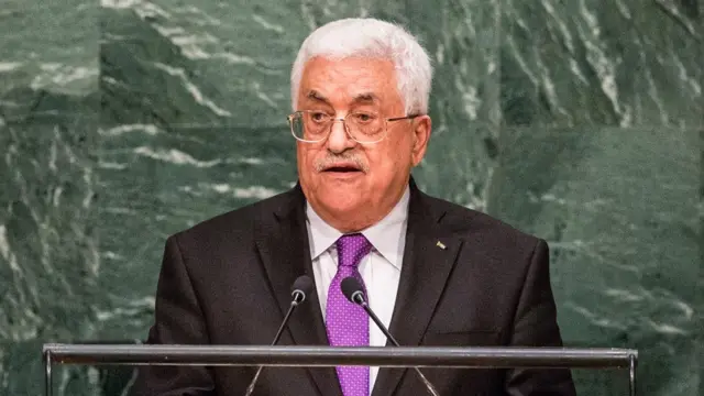 ማሕሙድ ዓባስ ኣብ 2015 ኣብ ኣዳራሽ ውድብ ሕቡራት ሃገራት ዓለም መደረ እናስመዐ