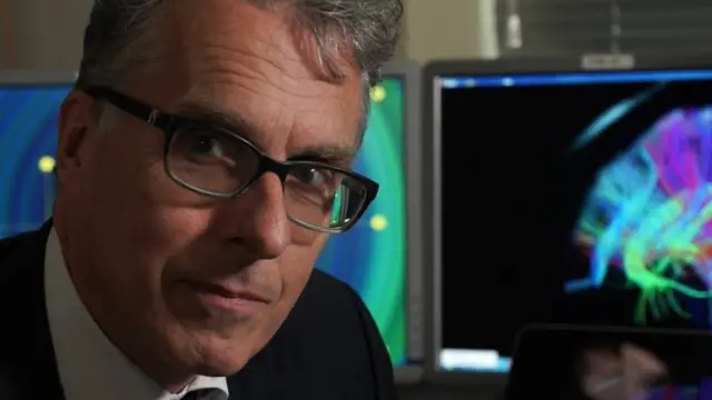 Профессор Эд Баллмор