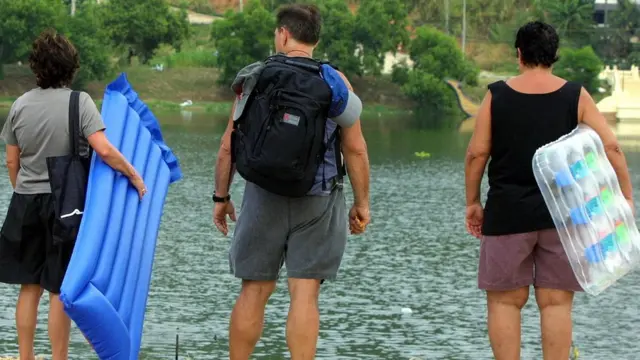 થાઇલૅન્ડમાં પર્યટકોની તસવીર