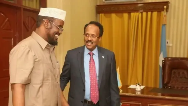 Madaxweyne Farmaajo iyo Axmed Madoobe (SAWIR HORE)