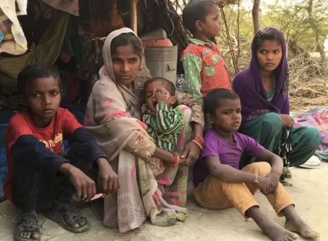 د خزانچي مور څلور نور اولادونه هم لري