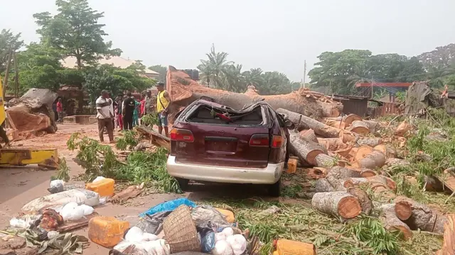 Ụgbọala Sienna so nwee ihe mgberede ahụ