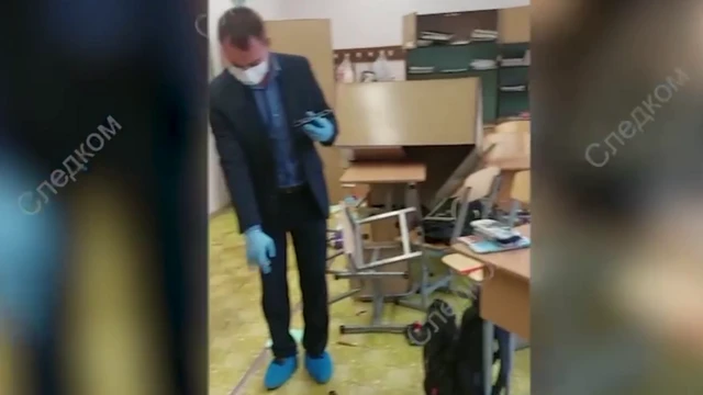 রাশিয়ার কর্মকর্তারা একটি ভিডিও পোস্ট করেছেন যেখানে ক্লাসরুমের ভেতরের দৃশ্য দেখা যাচ্ছে।