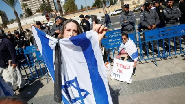 معترضان مقابل وزارت دفاع اسرائیل