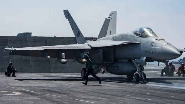 Un avión caza F/A-18 Super Hornet (foto de archivo).