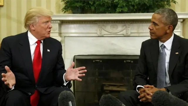 Trump fala com Obama na Sala Oval