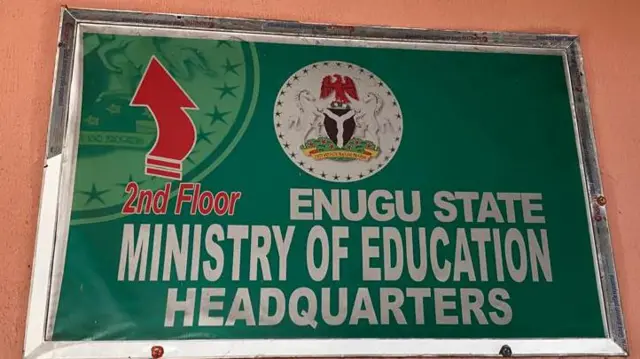 Foto ministrị agụmakwụkwọ nke Enugwu steeti