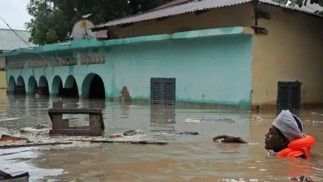 Soomaaliya waxaa kaloo saameeyay fatahaadaha soo noqnoqday.