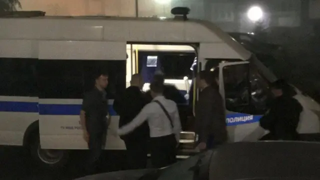 Жданова увозят