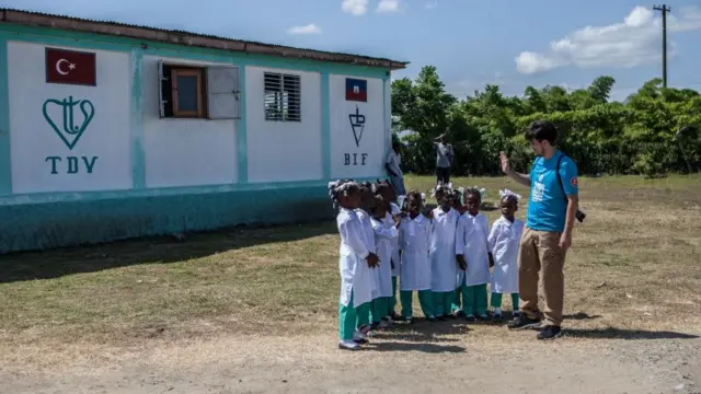 Türk Diyanet Vakfı'nın Haiti'deki çalışmalarından bir fotoğraf