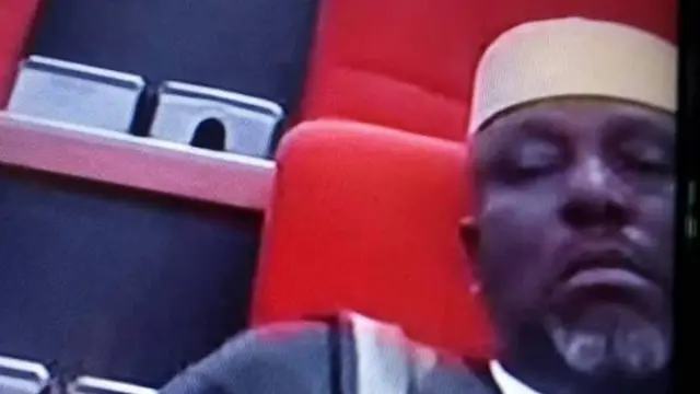 Rochas Okorocha bẹ̀rẹ́ iṣẹ́ nile ìgbìmọ̀ asofin kò tii ju oṣù mẹ́ta lọ to ti bẹ̀rl iṣk oorun sísùn