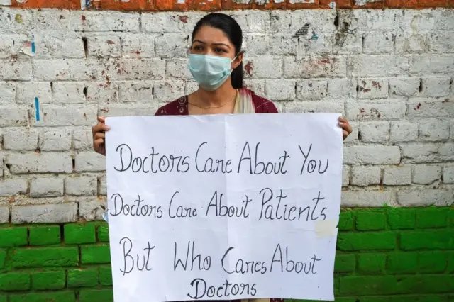 પ્રતીકાત્મક તસવીર