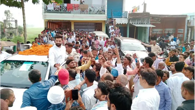 चिराग पासवान की पार्टी लोजपा (रामविलास) भी मैदान में है