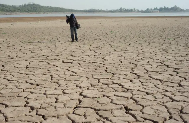 สินค้าการเกษตร, การค้าอาหาร, ปริมาณน้ำ, แหล่งน้ำทดแทน