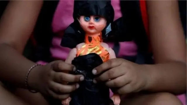 وړم کال جون کې هندي چارواکو وویل، دغه هېواد کې له هرو ۱۳ دقیقو وروسته پر یوې ښځې یا نجلۍ تېری کېږي