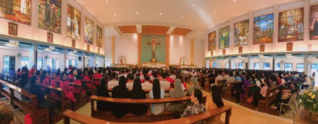 Gần 1.000 giáo dân Việt dự thánh lễ tại Giáo đường St. DonBosco