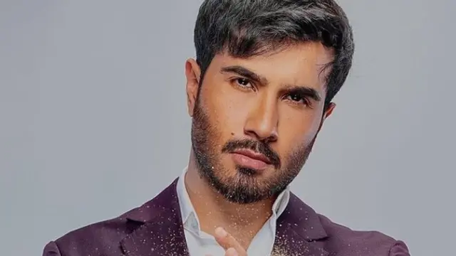 فیروز خان، اے مشت خاک