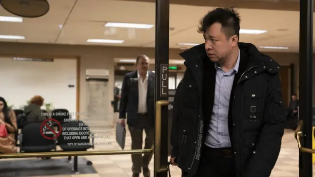 刘晓棕出席孟晚舟的保释聆讯。