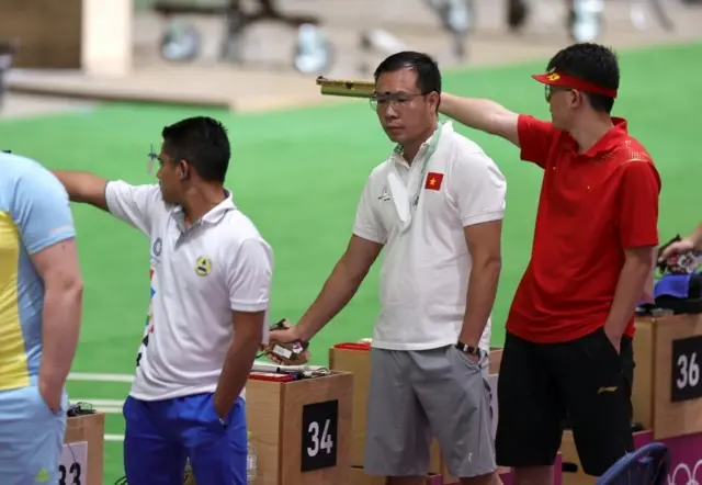 Đương kim vô địch Hoàng Xuân Vinh đã không thể vượt qua vòng đấu loại nội dung 10m súng ngắn hơi nam tại Olympic Tokyo