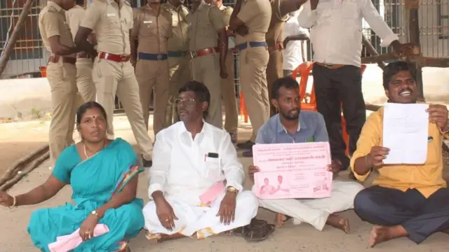 போராட்டத்தில் ஜெயலட்சுமி