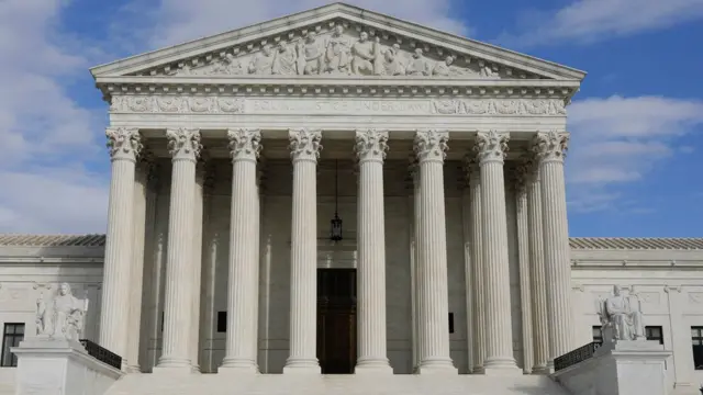 Здание Верховного суда США в Вашингтоне