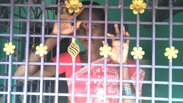 బాధితుల కుటుంబీకులు