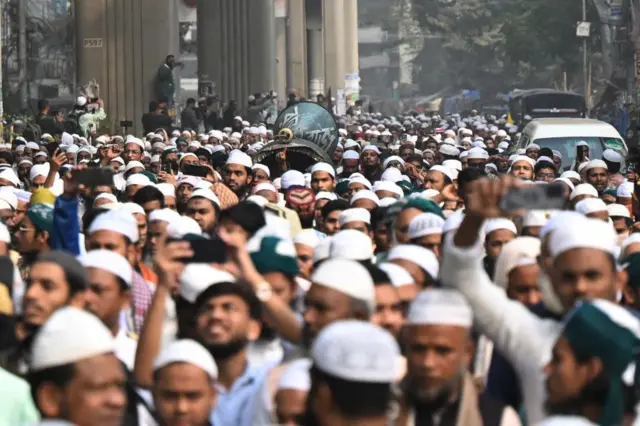 ধর্মভিত্তিক দলগুলো বলছে তাদের ভোট যেন ভাগ না হয়, সেই চেষ্টাই করছে তারা