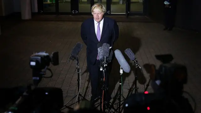 Джонсон и журналисты