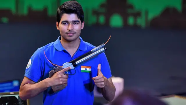 सौरभ चौधरी: