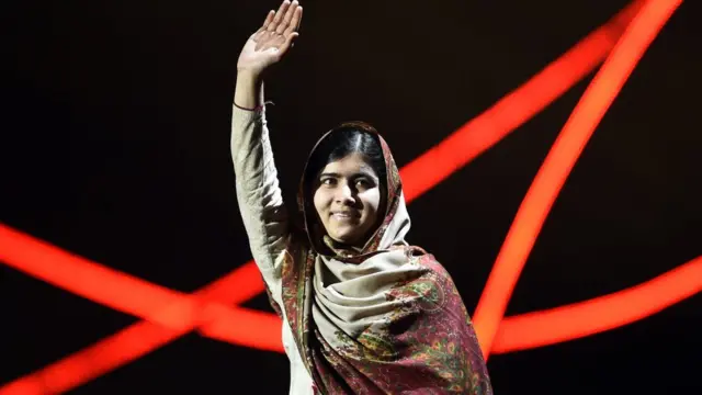 ملاله يوسفزۍ