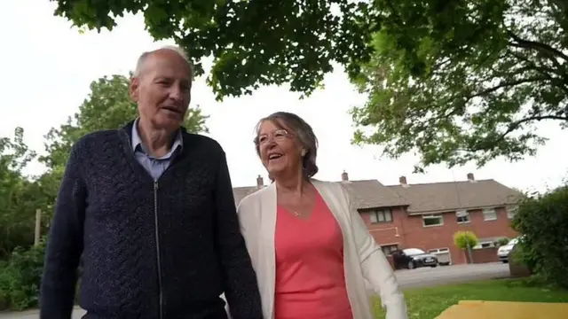 ਡੇਵ ਸਮਿਥ, ਲਾਇਨ