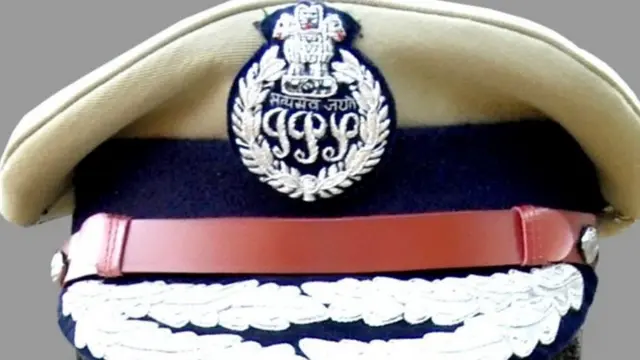 காவல் பணி தொப்பி