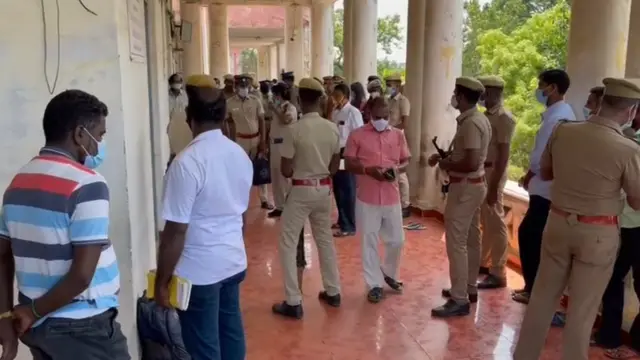 நீதிமன்றம்