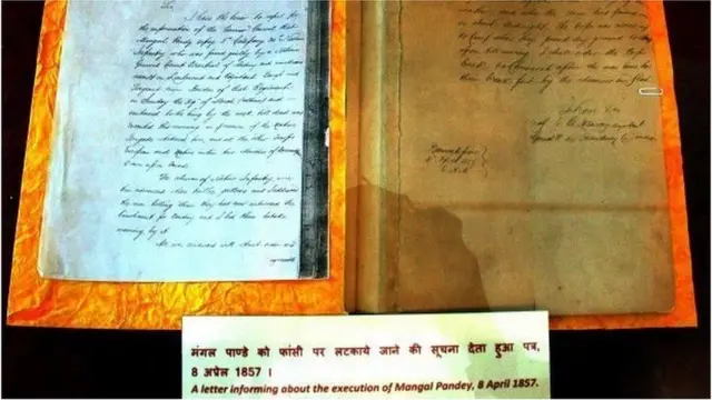 మంగళ్ పాండేకు ఉరిశిక్ష విధిస్తున్నట్లు చెబుతున్న పత్రాలు