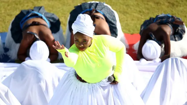 Kuwa gatanu ushize, ababyinnyi mu mihango yo gutangiza igikombe cy'isi cya Cricket cy'abatarengeje imyaka 19