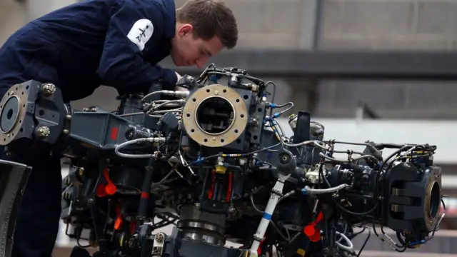 ఎలక్ట్రికల్ సిస్టమ్స్, రకరకాల ఇంజిన్లు, నేవిగేషన్ వ్యవస్థ... ఇలా అన్ని అంశాలనూ ఇందులో భాగంగా నేర్పిస్తారు.