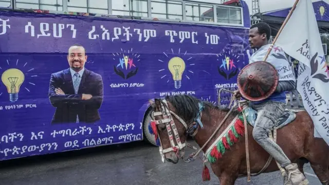 Mr Abiy ayaa durbaba bilaabay olalihiisa doorashada