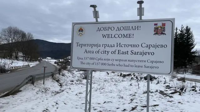 Tabla na ulazu u Istočno Sarajevo