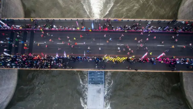 Лондонский марафон-2017: вид с высоты птичьего полета