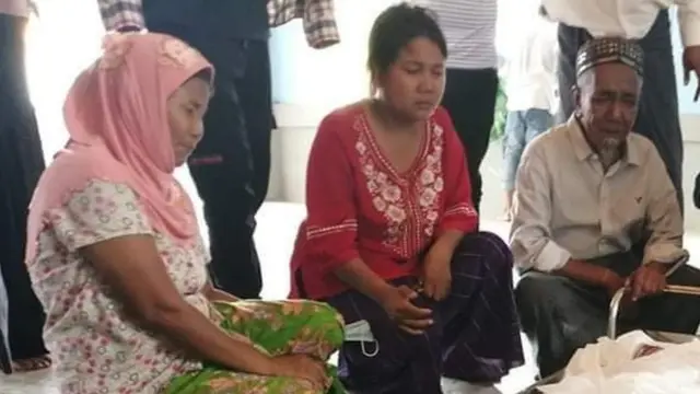 Родичі Кхін Міо Чит оплакують її смерть