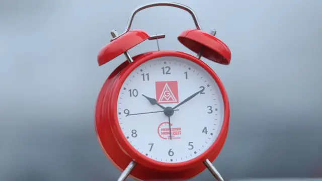 એલાર્મની તસવીર