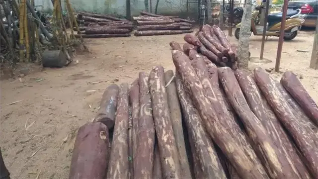 ఎర్ర చందనం