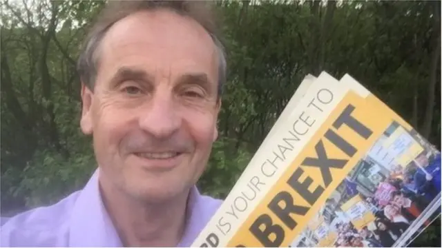 ఎంపీ క్రిస్ డేవిస్