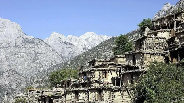 د نورستان کامدېش ولسوالي