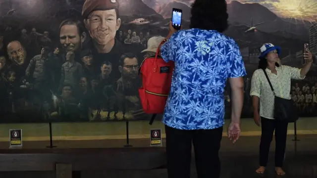 ภาพวาดที่หน้าถ้ำหลวง