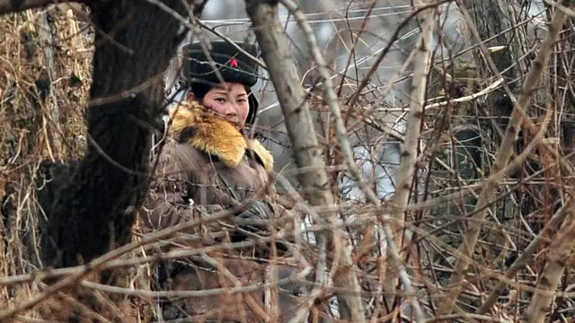 سرباز زن کره شمالی